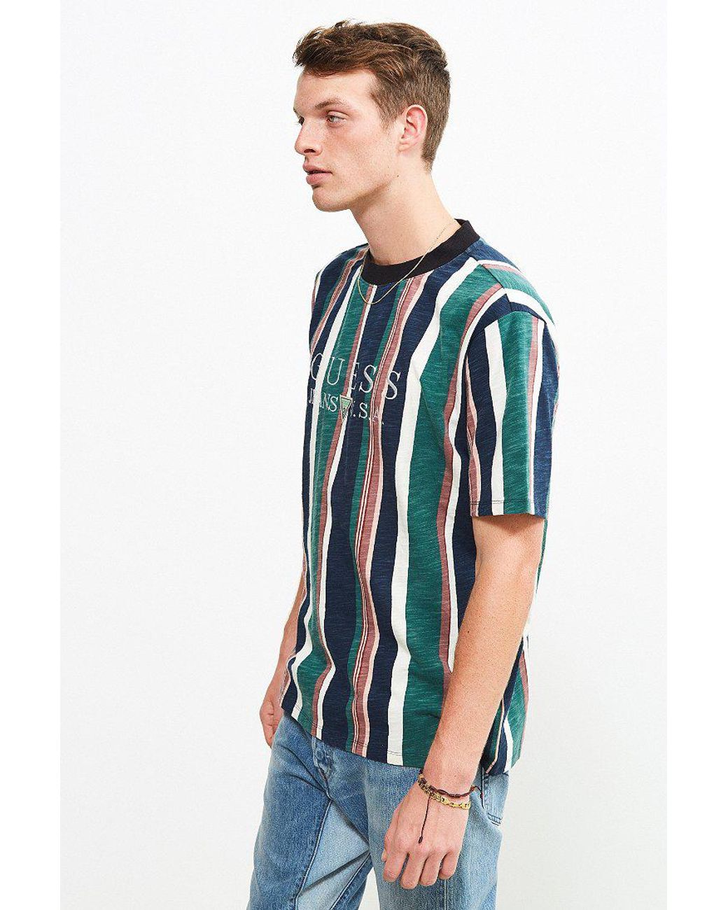Guess stripe best sale motif t shirt